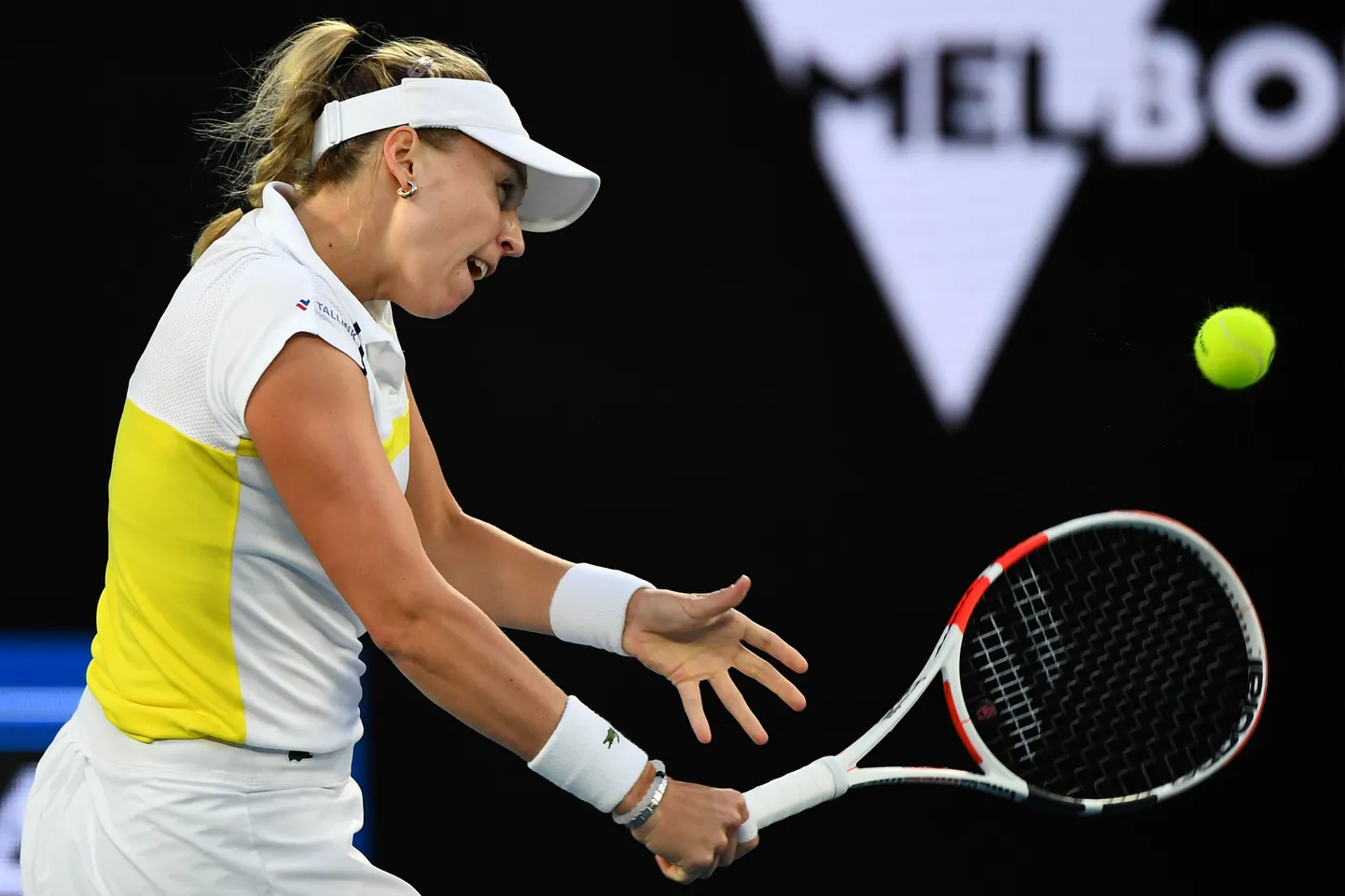 Anett Kontaveit jäi Shelby Rogersi servide tõrjumisega täna hätta.