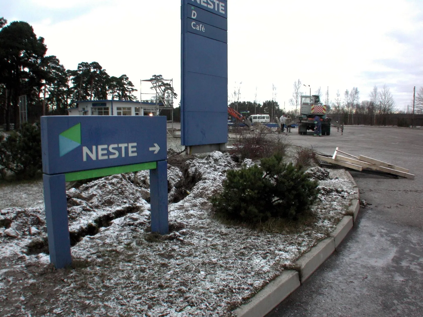 Neste Riia maantee tankla Pärnus.