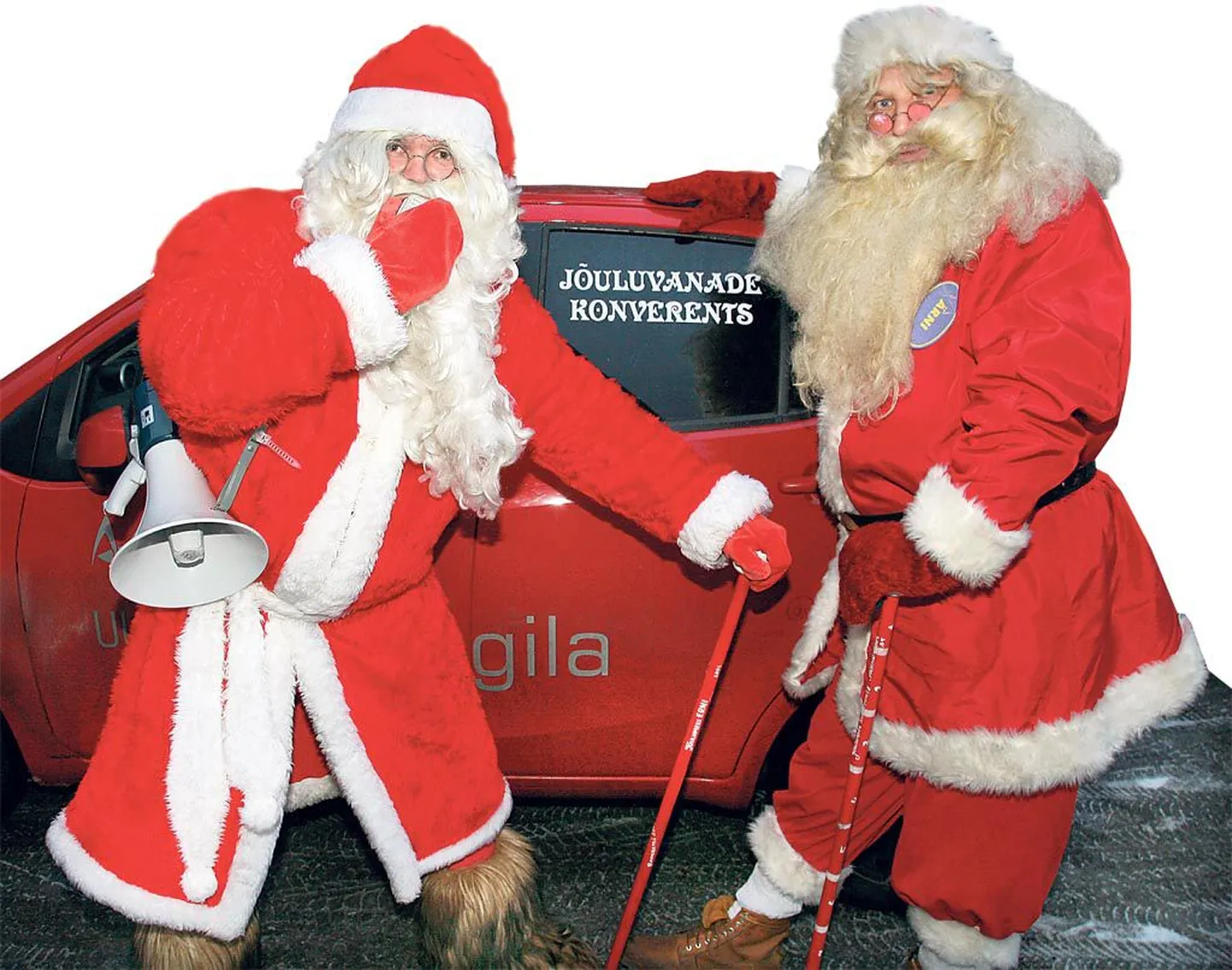 Jõuluvanad Erni ja Ärni harjavad juba nädala lõpus oma punased kuued tolmust puhtaks, et koos ametivendadega Pärnu lastega kohtuma sõita.