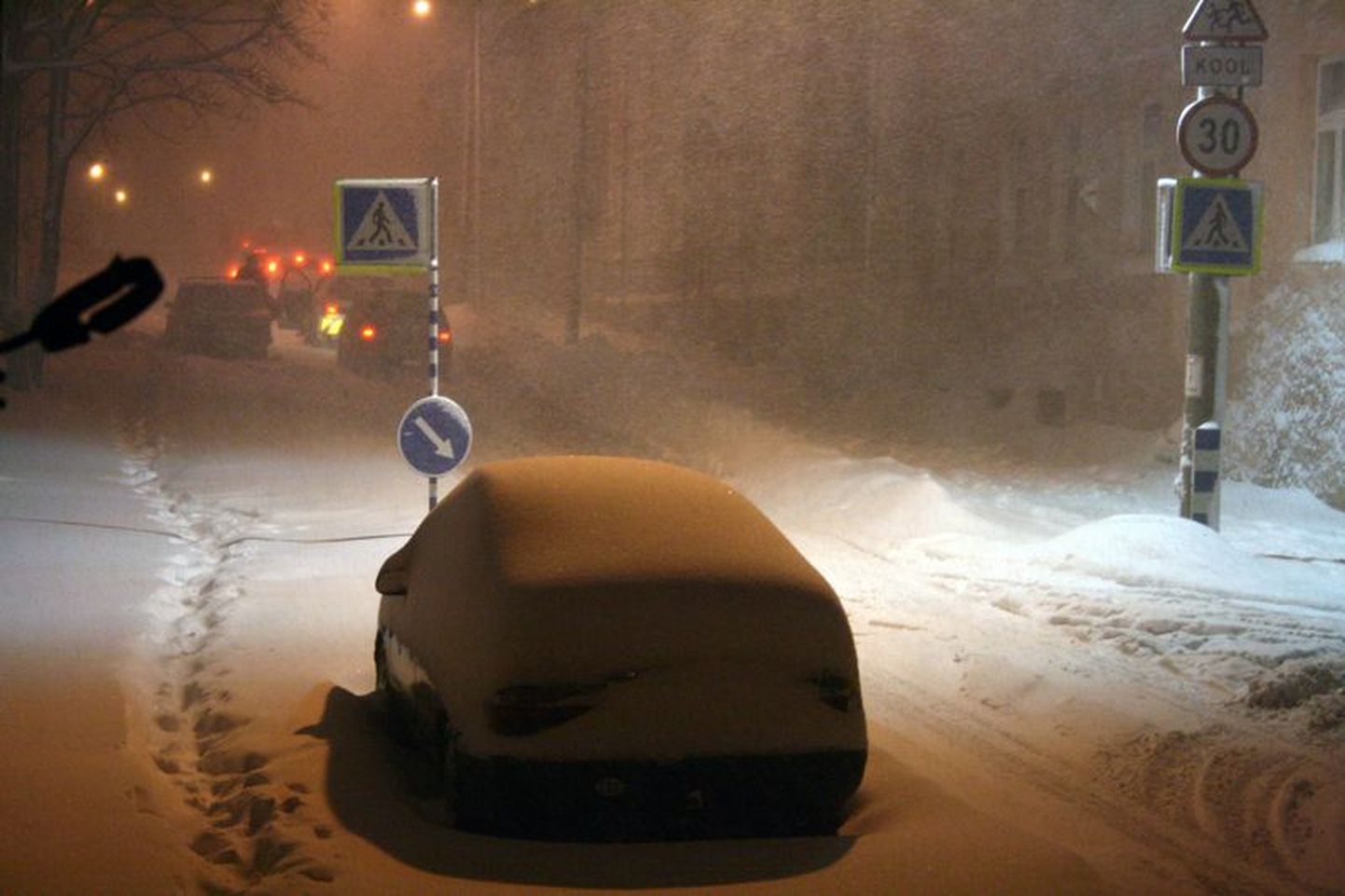 Lumetorm Tartus 23. novembril 2008. a. Kroonuaia tänav.
