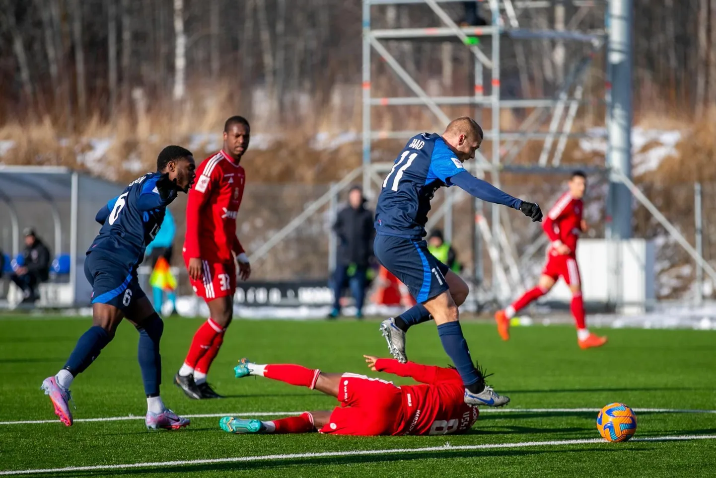 Nii nagu aprilli alguses, võitis Paide linnameeskond (sinises) ka viimases mängus Harju JK Laagrit 1:0.