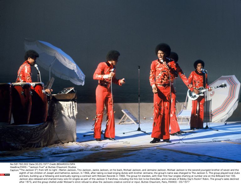 The Jackson 5 ansambel vasakult paremale: Marlon Jackson, Tito Jackson, Jackie Jackson, Michael Jackson ja Jermaine Jackson