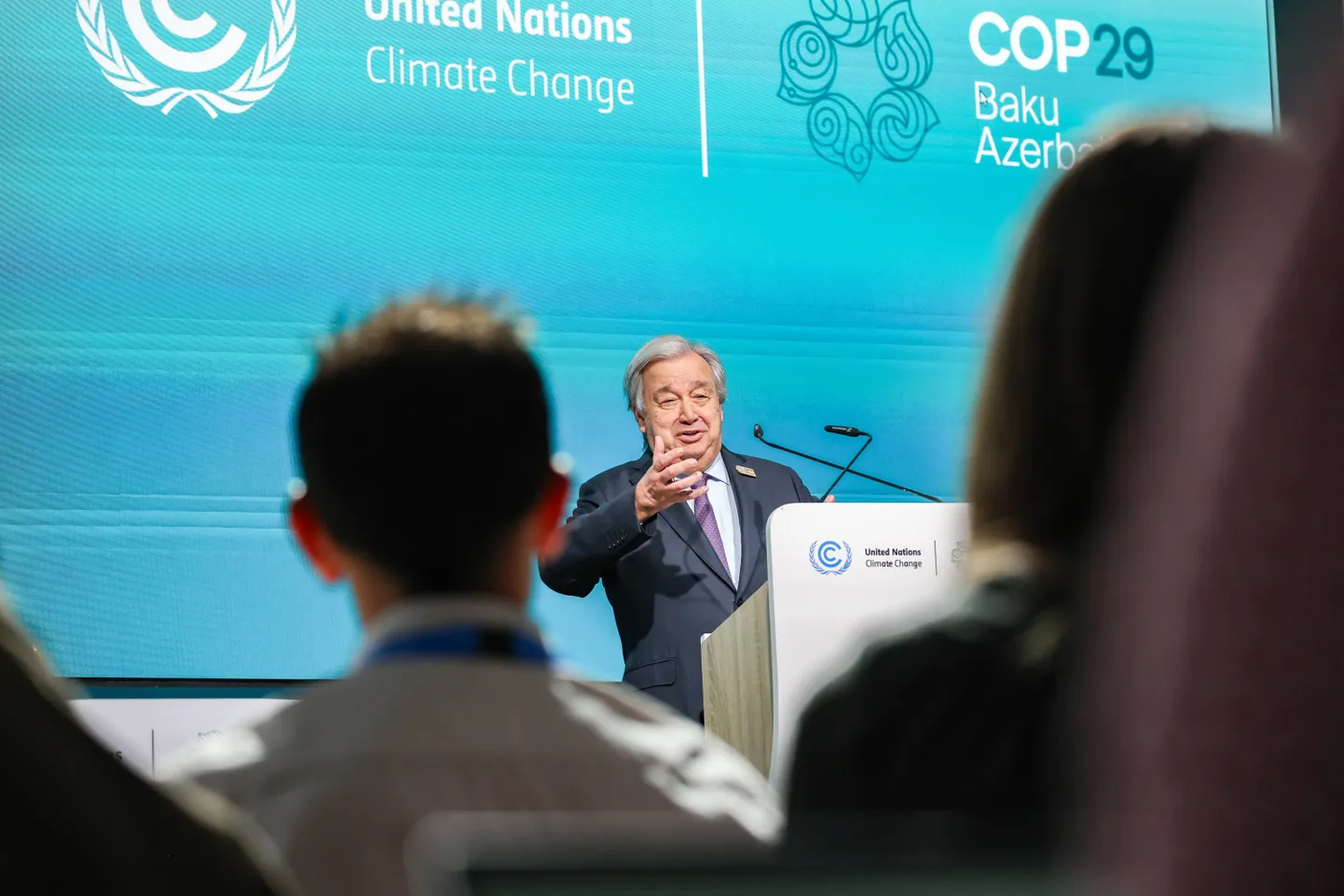 ÜRO peasekretär António Guterres kliimatippkohtumisel Bakuus.