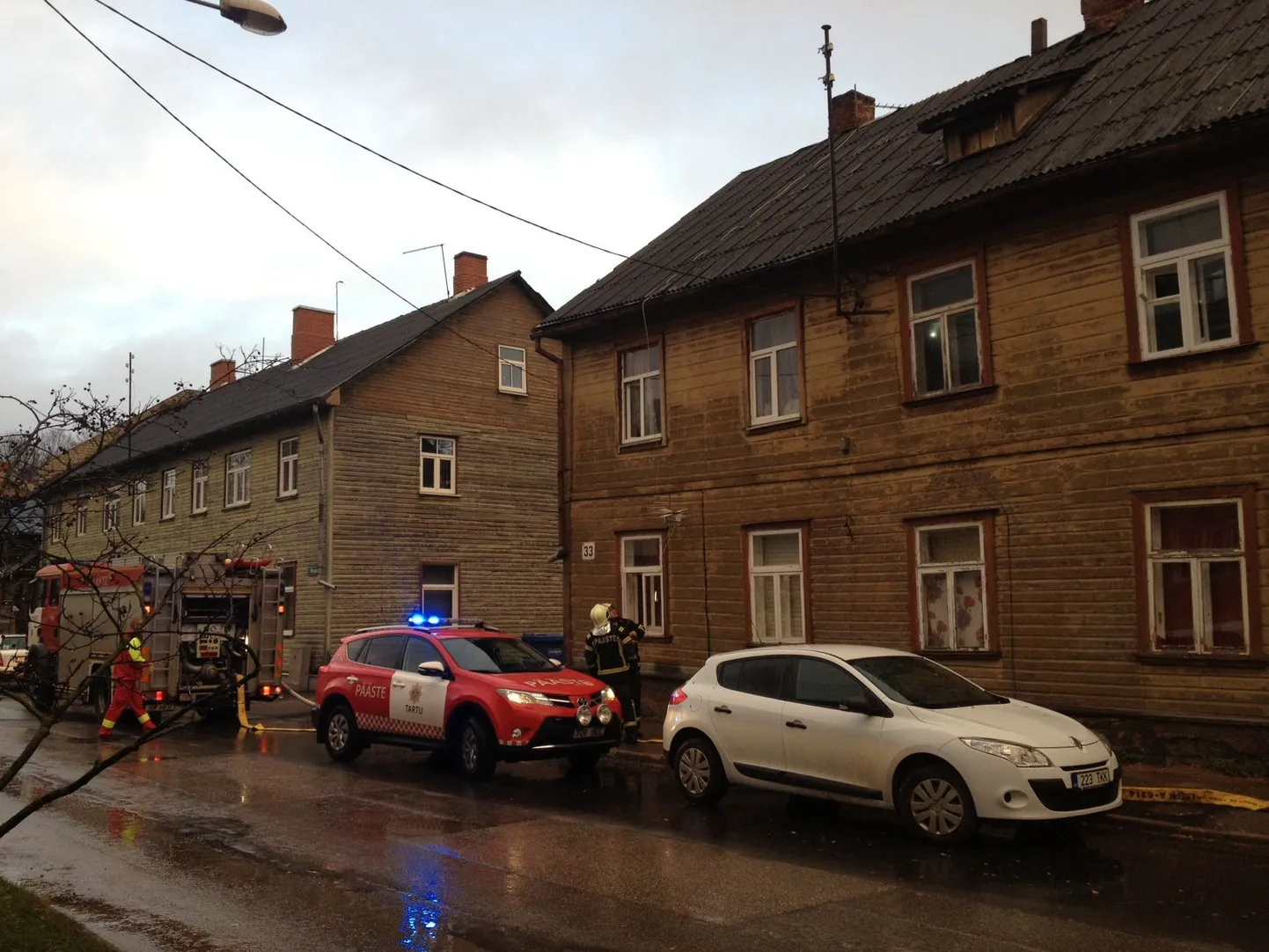 Roosi tänava kortermajas puhkes 10. novembri päeval väiksem põleng.