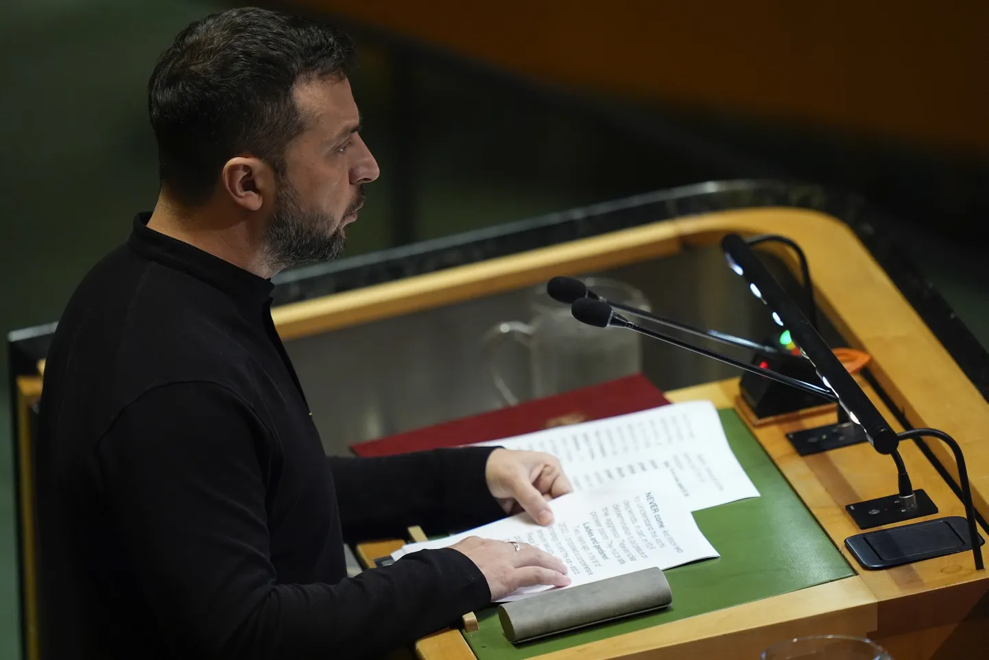 Ukraina president Volodõmõr Zelenskõi komapäeval ÜRO Peaassambleele kõnet pidamas. 25.09.2024.