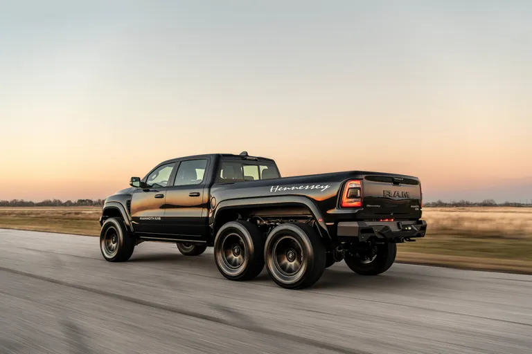 Hennessey Mammoth 1000 6x6 TRX