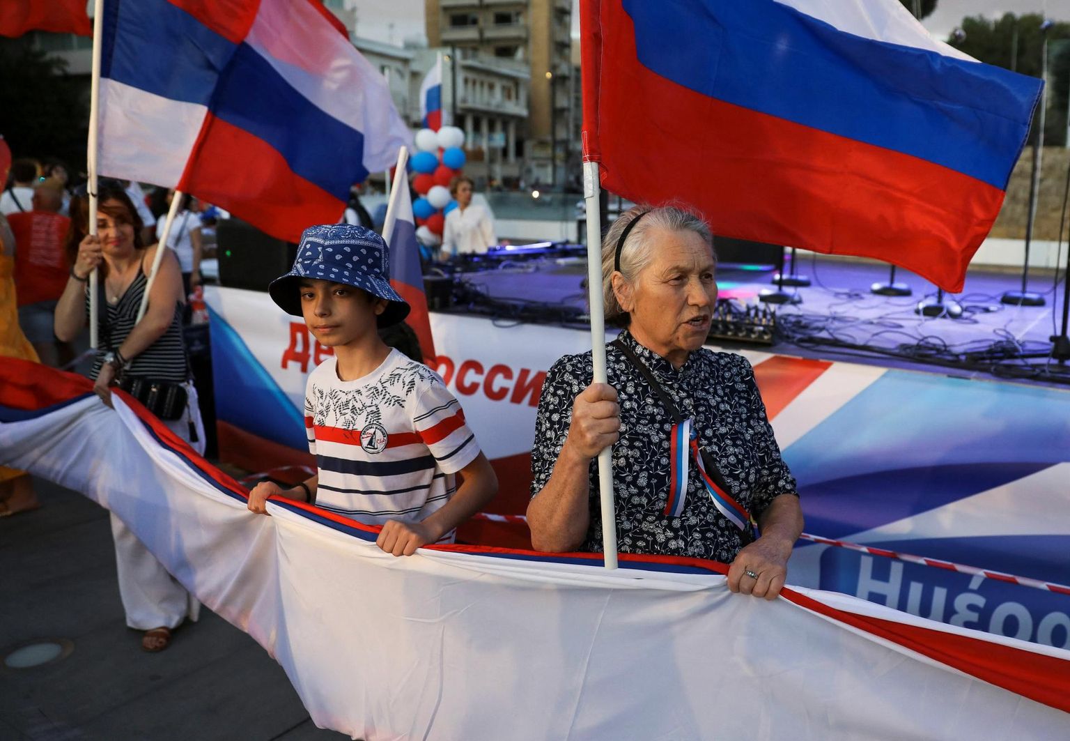 Möödunud nädalavahetusel täitus Nikosia Vabaduse väljak Vene lippude ja venelastega, kes seal uhkusega oma rahvuspäeva tähistasid. 