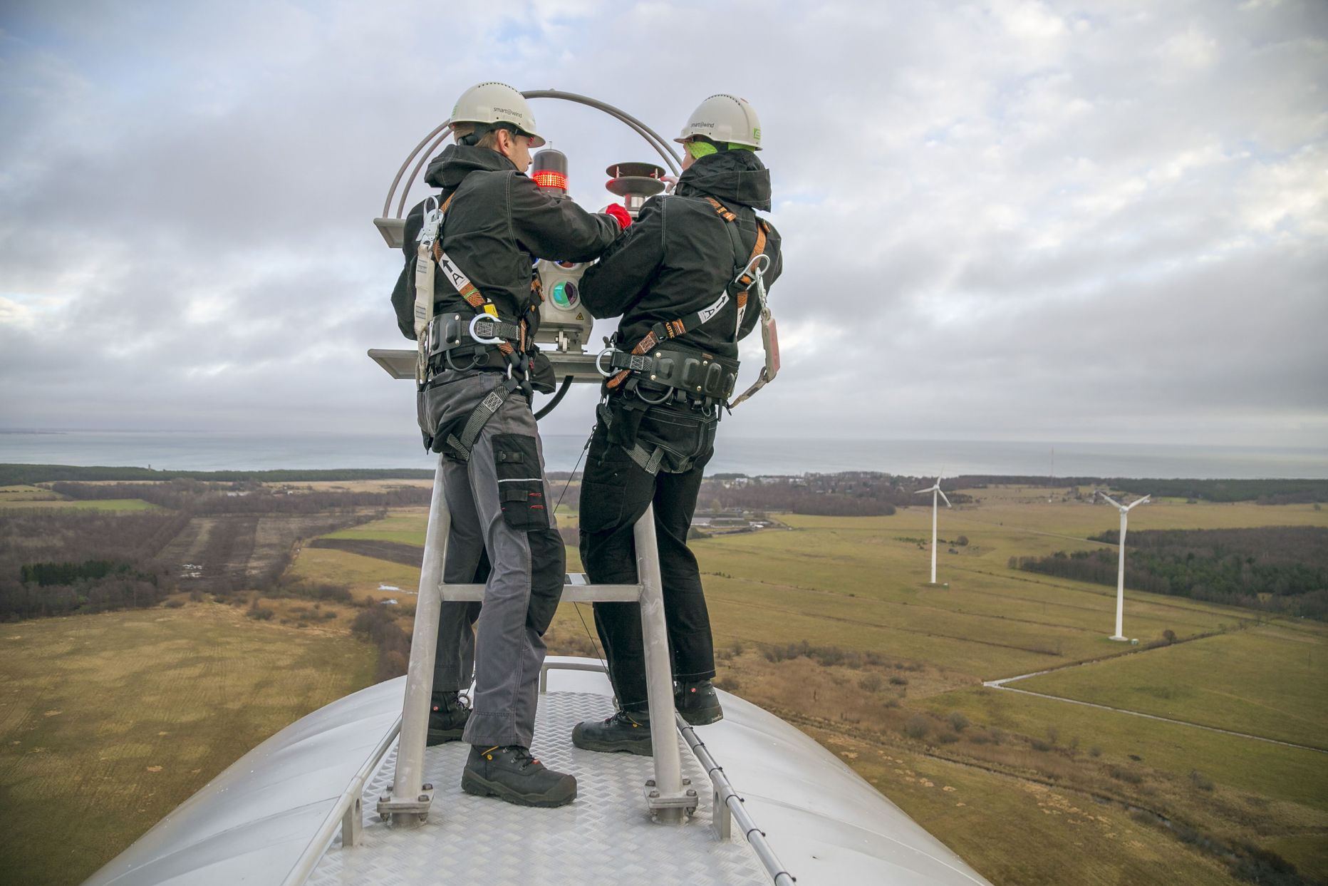 Sõnajalgade tuuletehnoloogia ettevõtte Eleoni esimene tuulik on praeguseks juba mitu aastat Saaremaal elektrit tootnud.