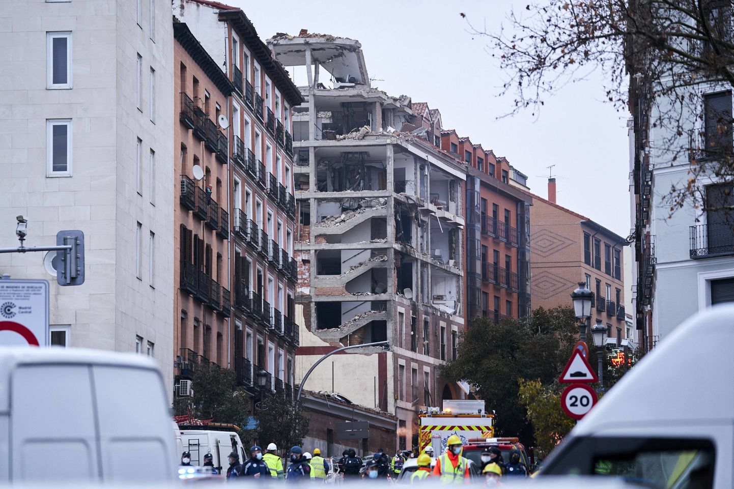 Hispaanias Madridis gaasiplahvatuses kannatada saanud maja