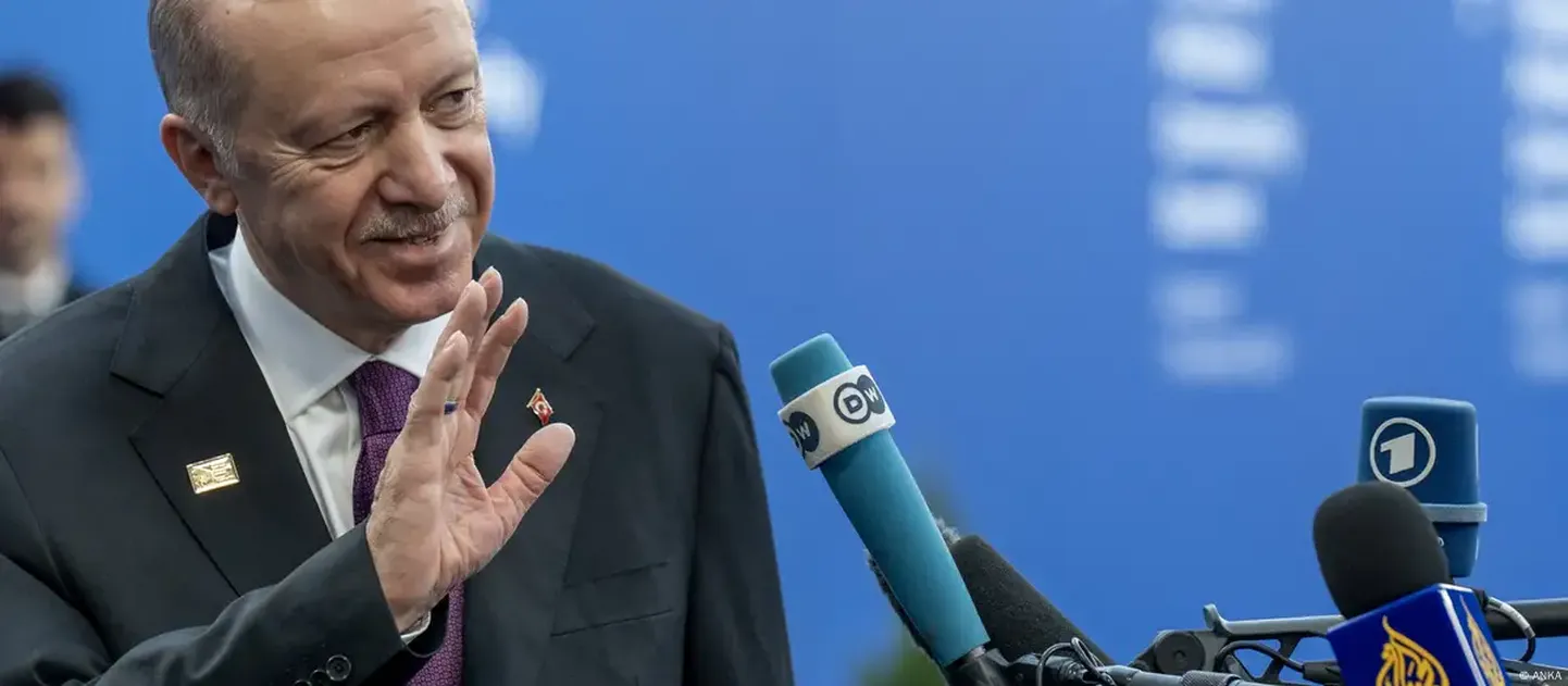 Президент Турции Реджеп Тайип Эрдоган на саммите Европейского политического сообщества в Будапеште