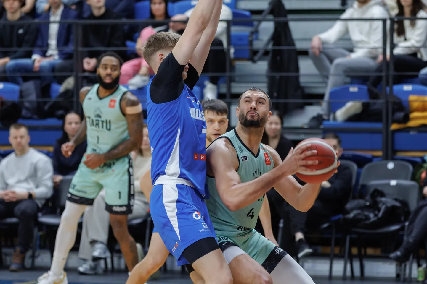Jalen Henry (palliga).