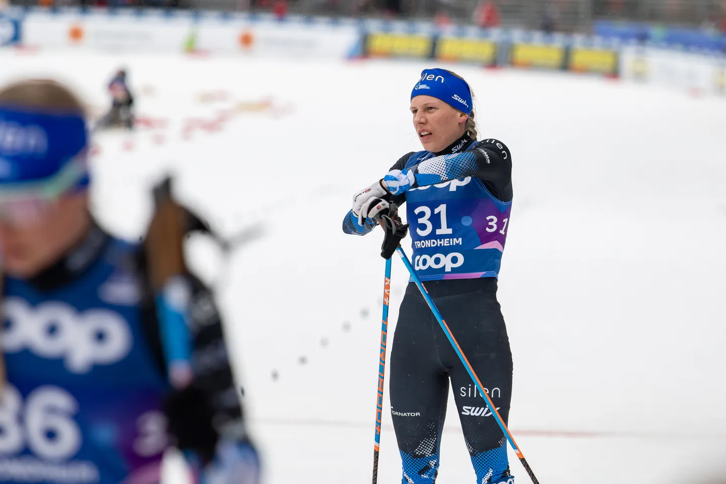 02.03.2025. Trondheim, Norra. Naiste 20km suusavahetusega sõit Trondheimi MMil. Nr 31 Keidy Kaasiku.  Foto Eero Vabamägi, Postimees