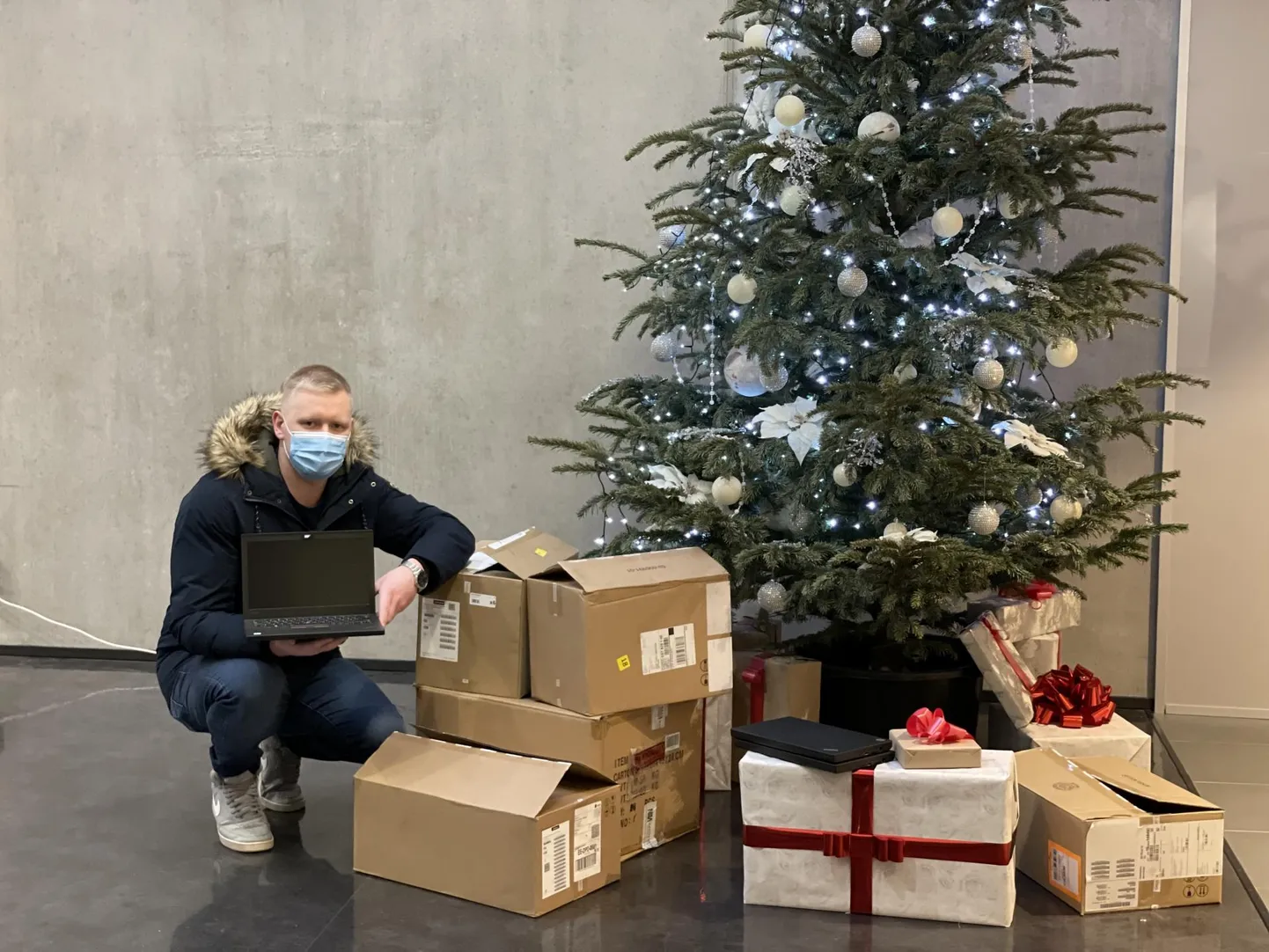 ABB AS annetas lastekaitse liidule 22 arvutit.