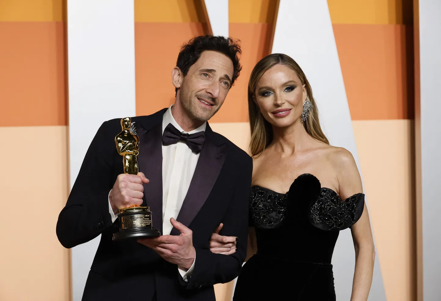 Adrien Brody ja Georgina Chapman Oscarite järelpeol.