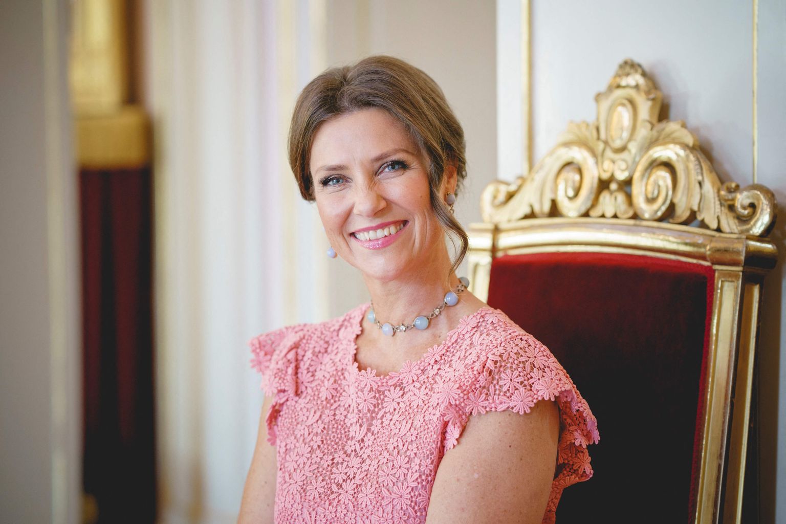 Norra printsess Märtha Louise 21. septembril 2021 poseerimas oma 50. sünnipäeva fotode jaoks