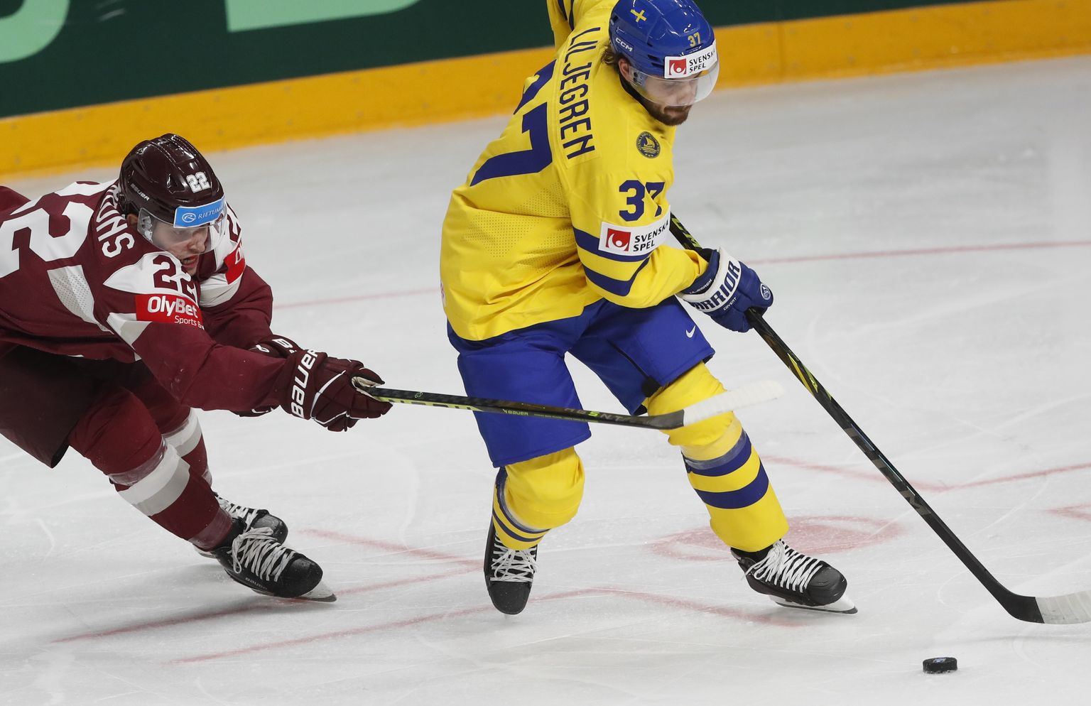 Zviedrijas hokeja izlases aizsargs Timotijs Liljegrēns