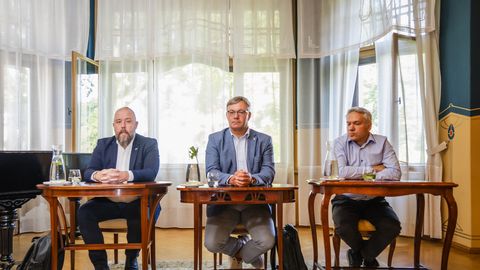 EKREIKE on Pärnu uue võimulepingu suures osas paberile pannud ja leppinud kokku uued juhid