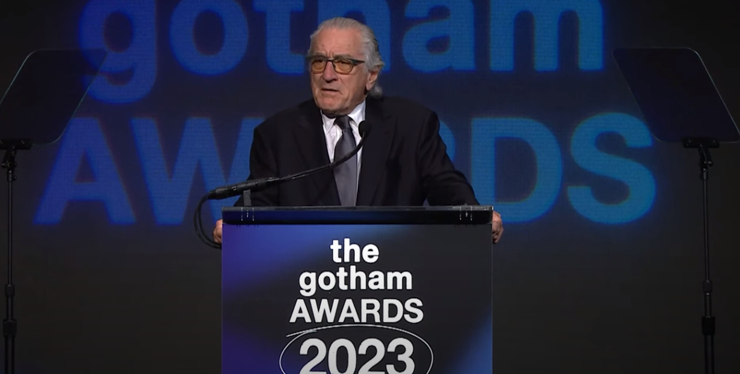 Robert De Niro pidamas kõnet Gothami filmiauhindade jagamisel
