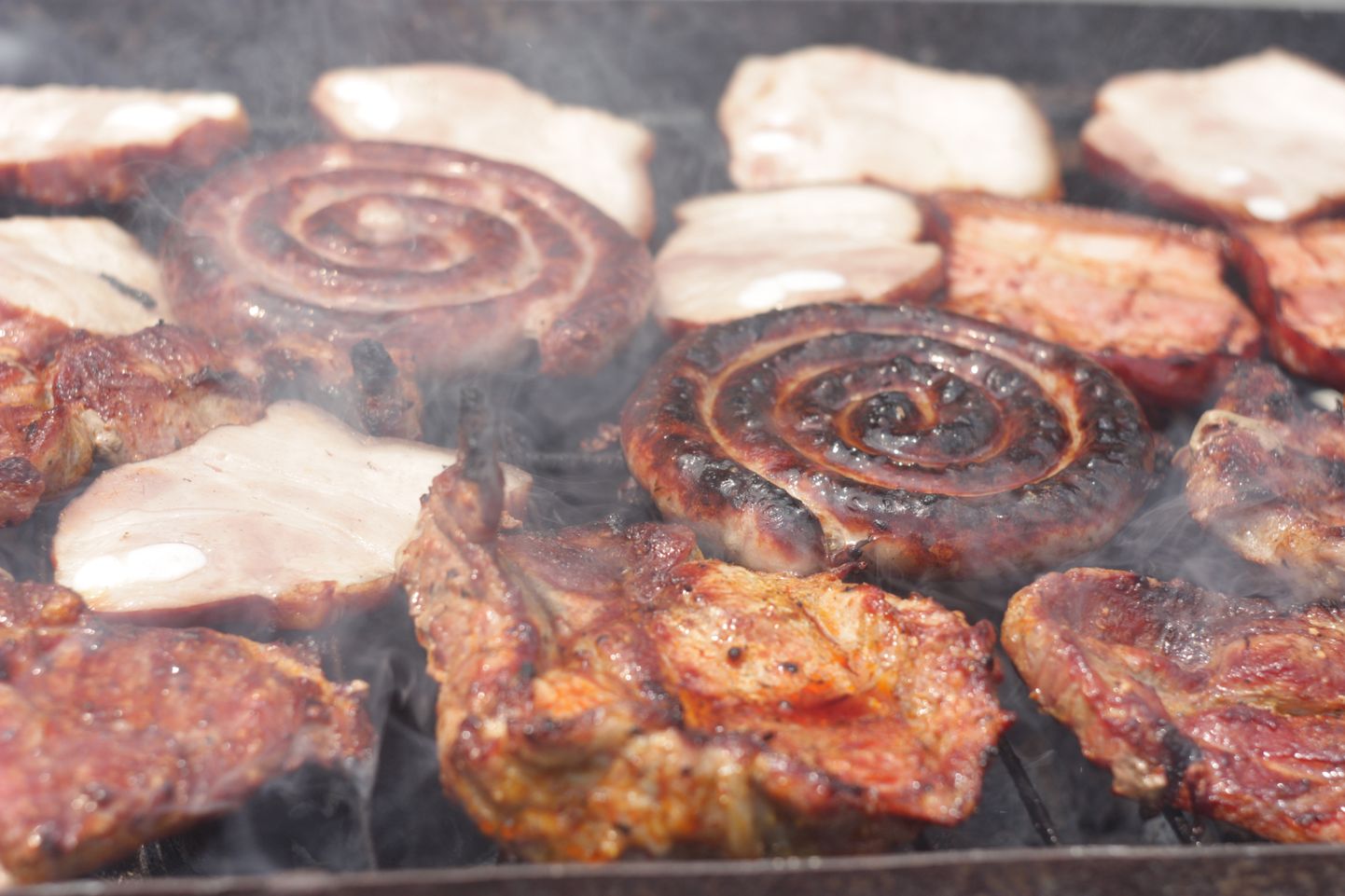 Suurenenud punase liha tarbimine tõstis varase surma riski üheksa protsenti, kui liha oli töödeldud, kasvas risk 13 protsenti.