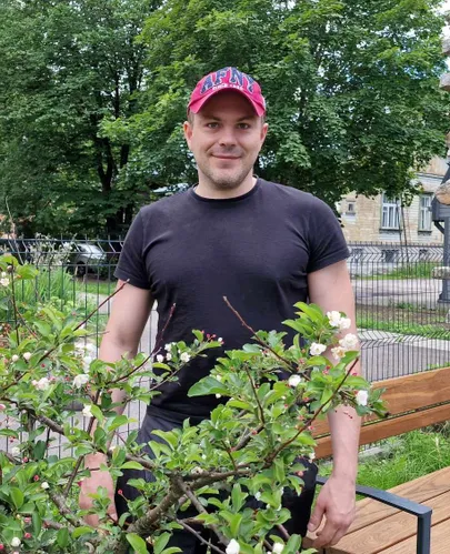 Ландшафтный дизайнер Артем Донус.