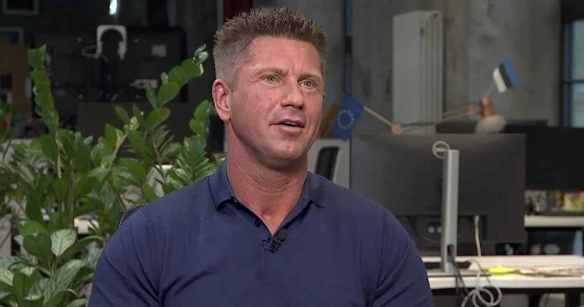 «Kuuuurija» täispikas intervjuus räägib Laasme ausalt ja ilustamata, kuidas temast sai üks Tallinna kurikuulsamaid kokaiiniärimehi, miks ta heroiinist teadlikul