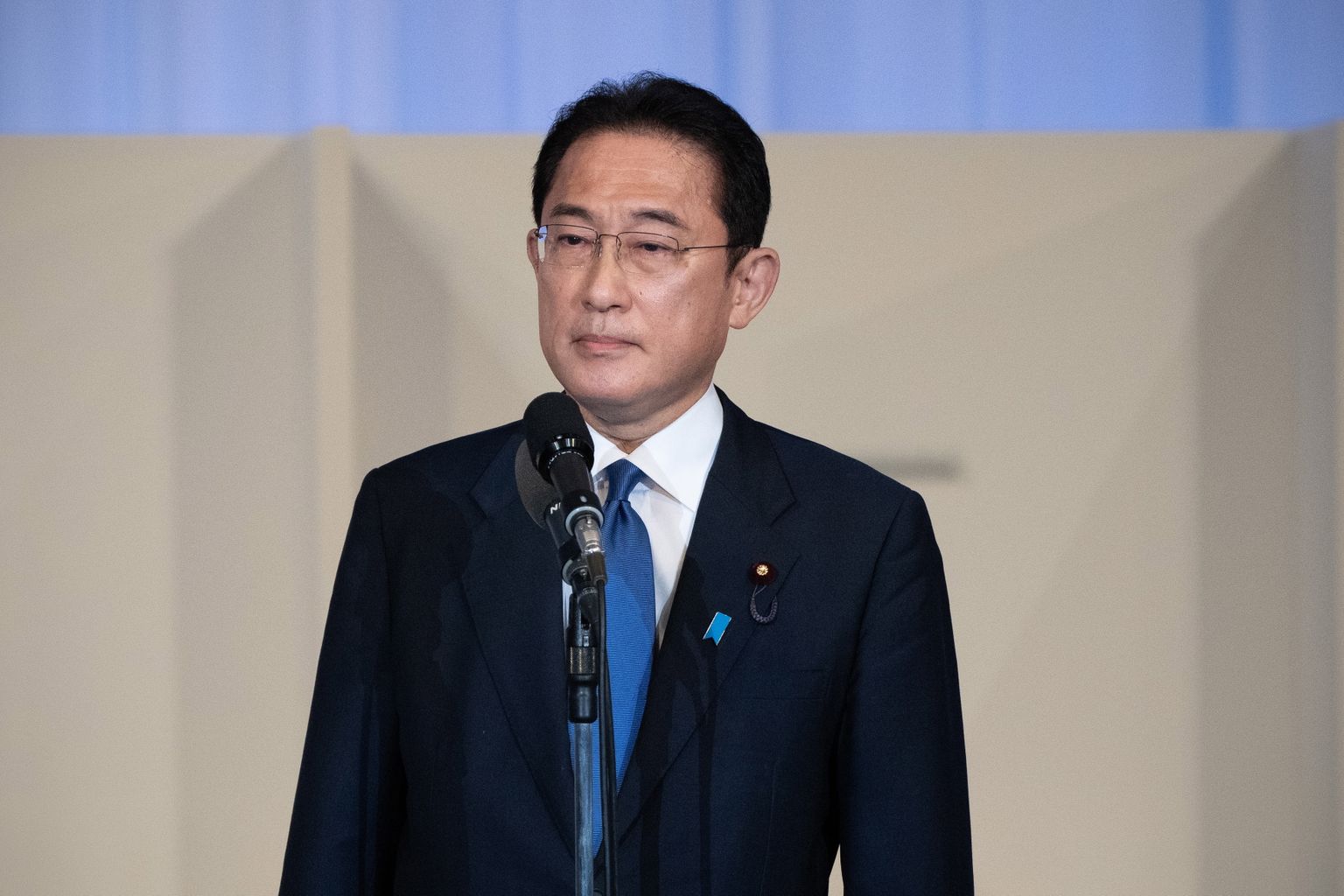 Jaapani võimupartei uueks liidriks valitud endine välisminister Fumio Kishida.
