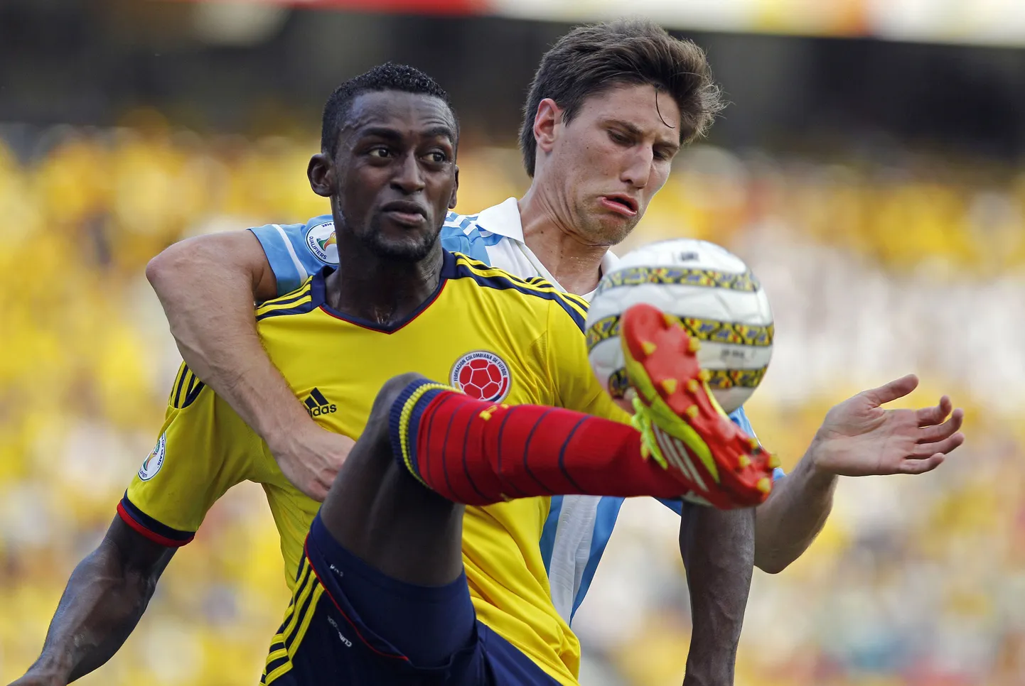 Jackson Martinez (esiplaanil).