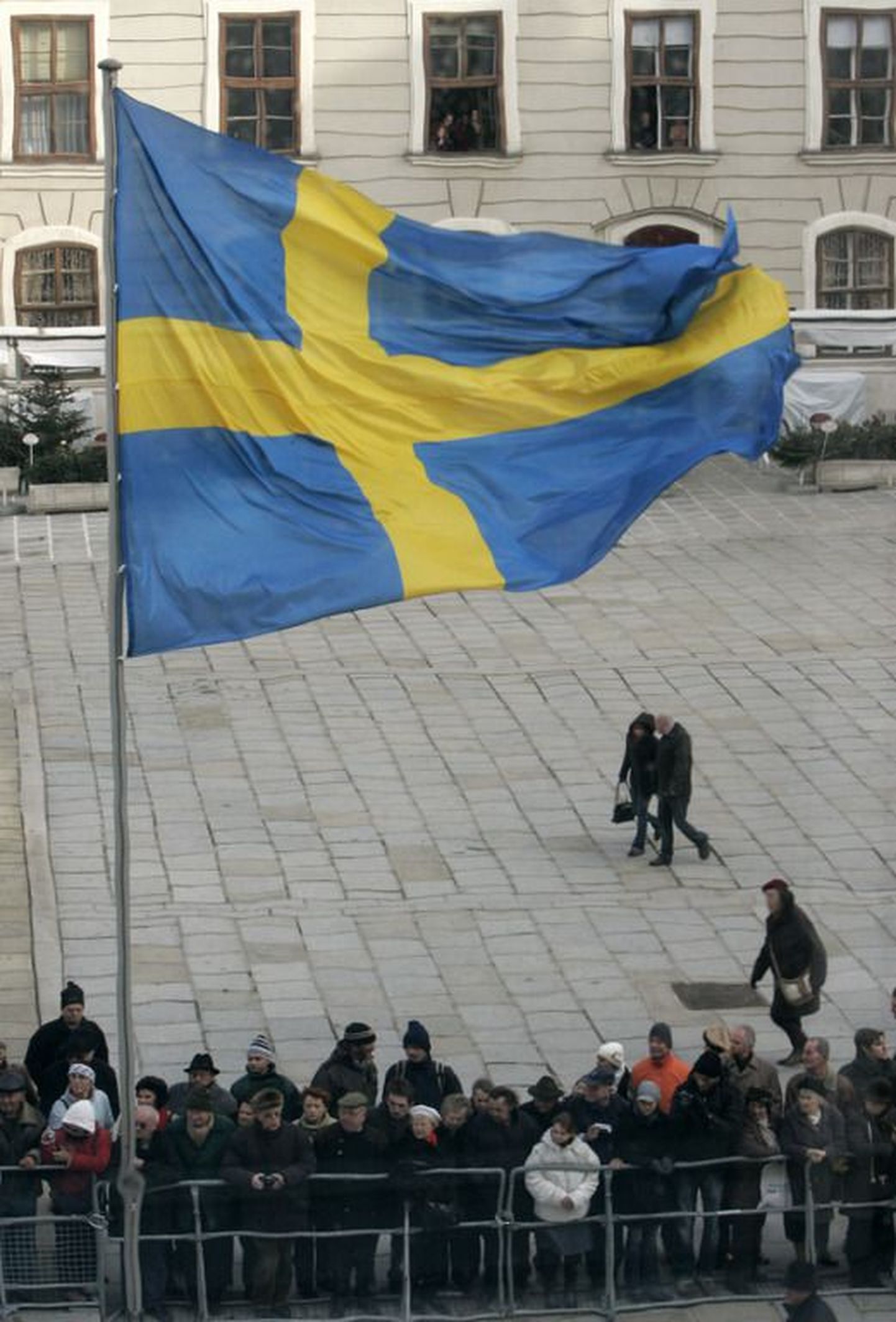 Rootsi lipp.