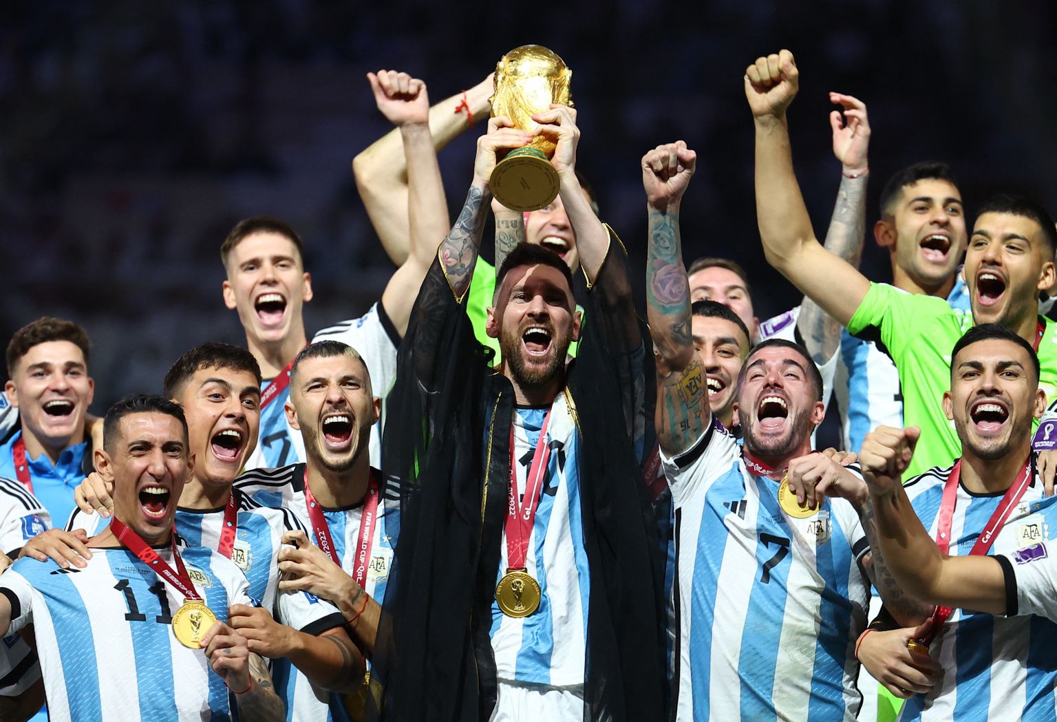 Võitmatu meeskond viis 2022 jalgpalli MM-i võidukarika Argentiinasse, mis viimati nautis seda au 36 aastat tagasi