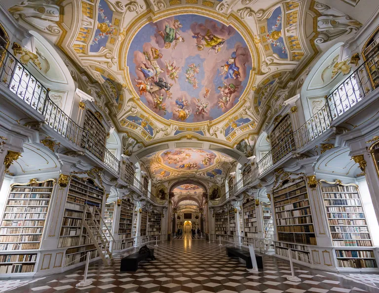 Admonti benediktiinikloostri raamatukogu.