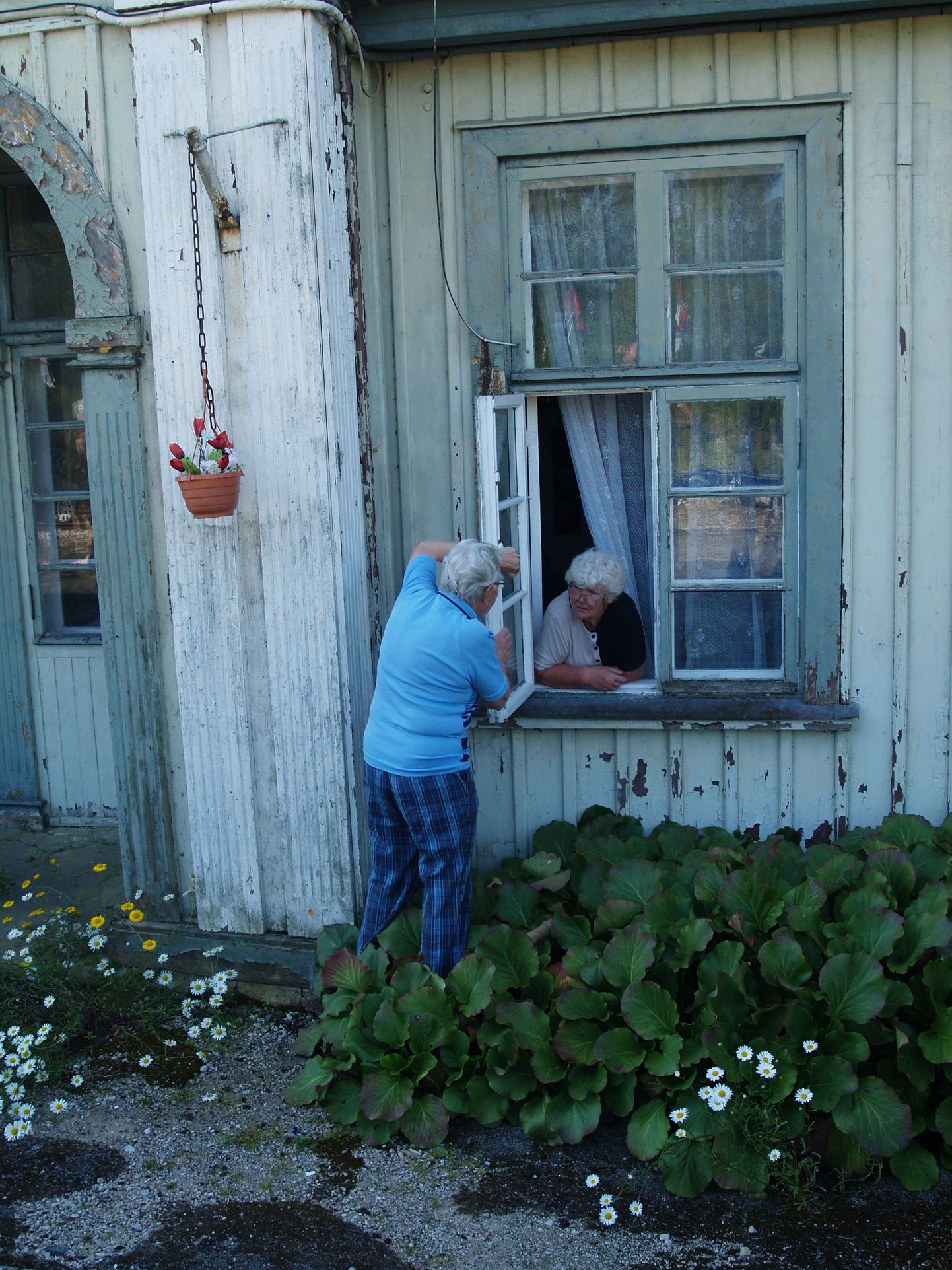 Население Эстонии катастрофически стареет.
