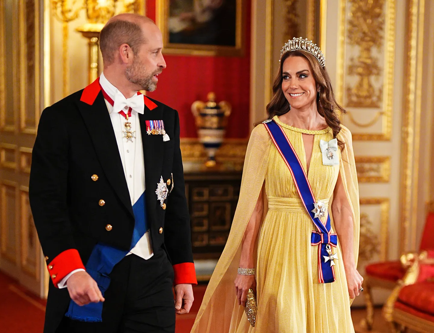 Princese Ketrīna mirdz citrondzeltenā kleitā un princeses Diānas diadēmā