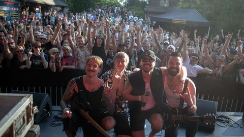GALERII ⟩ Metal müriseb ja õlu vahutab! Käbliku festival tõi rahva taas kokku