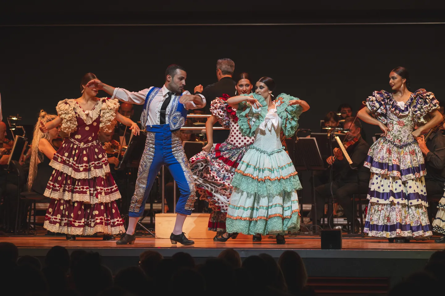 Kataloonia Ooper näitab Tartus ja Kuressaares «Carmenit», mis ka «Carmen» on.