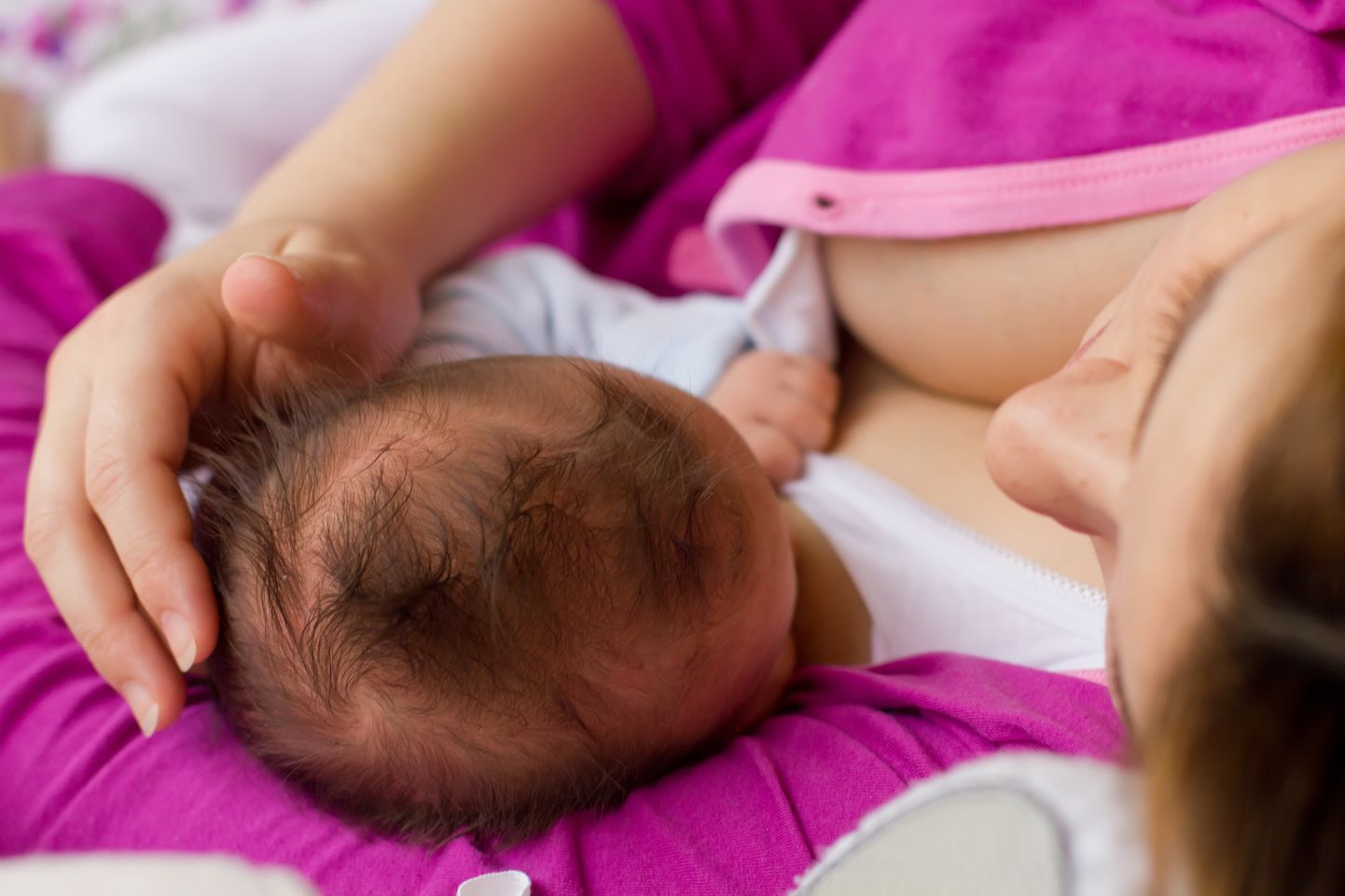 Beebisõbralik haigla lähtub põhimõttest, et rinnapiim on beebile parim ning et haiglas on tagatud võimalused rinnaga toitmise alustamiseks ning jätkuvaks edukaks imetamiseks.