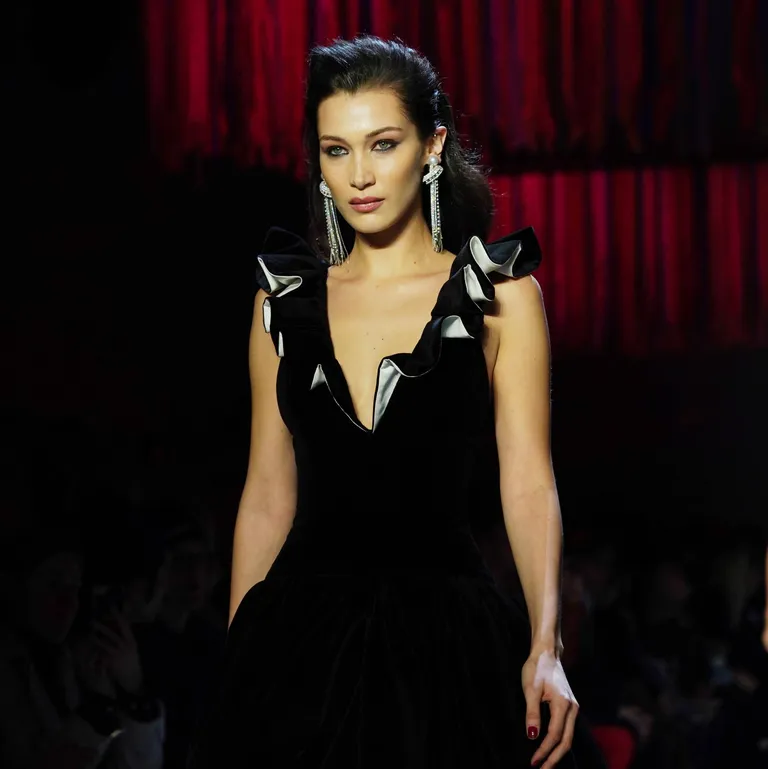 Bella Hadid/Prabal Gurung/ New York Fashion Week.