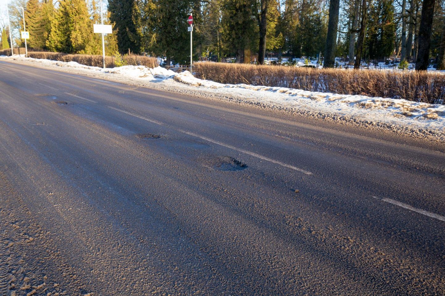 Enim auke on Viljandis praegu tiheda liiklusega Riia maanteel.