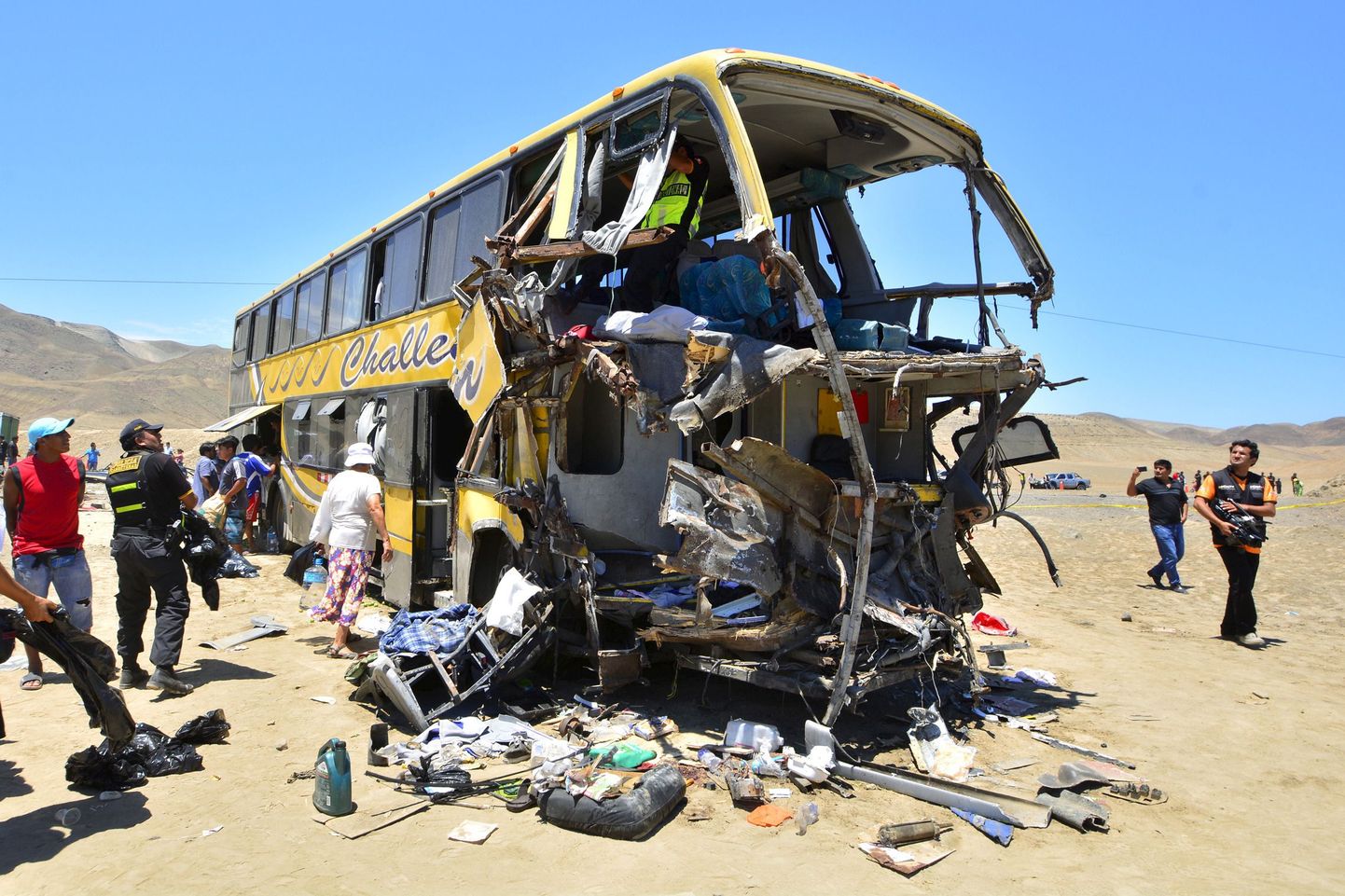 Pildil on Pan America maanteel eelmisel aastal õnnetusse sattunud buss.