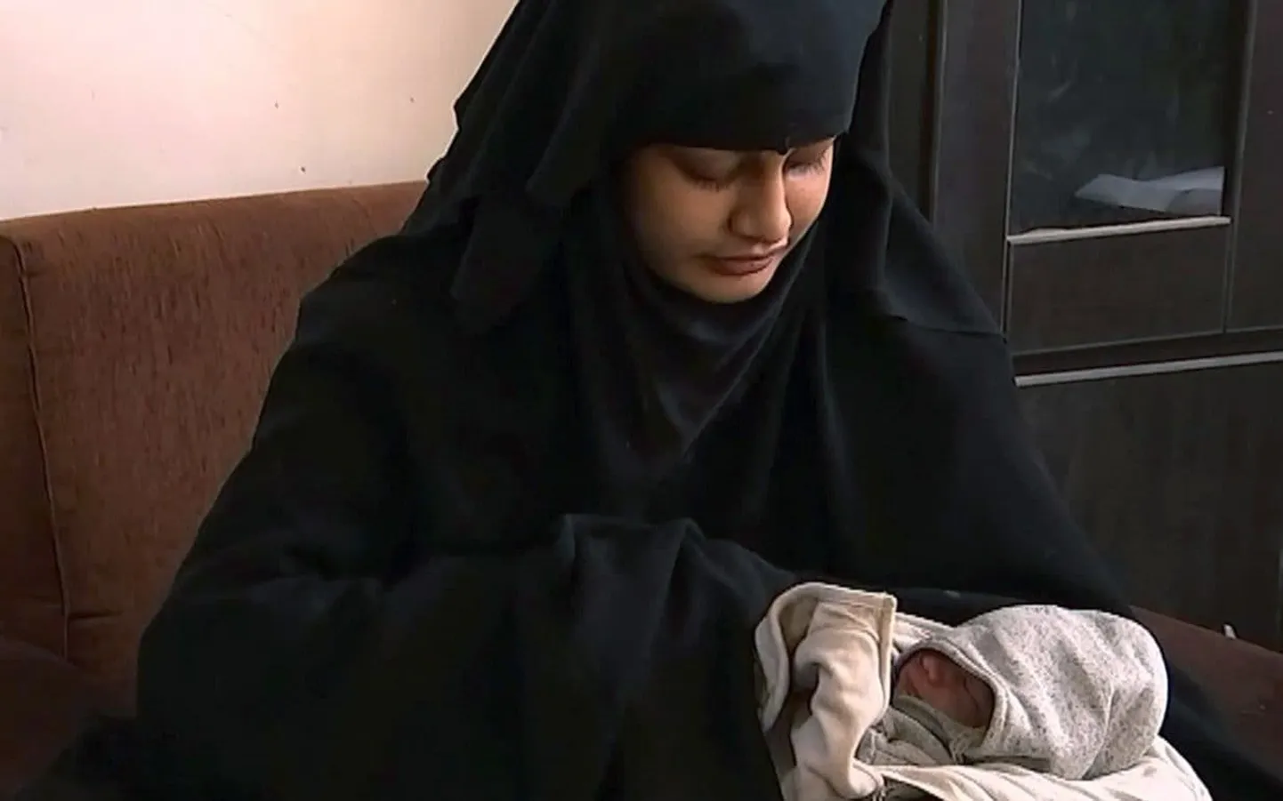 Nelja aasta eest Süüriasse põgenenud ja ISISega liitunud Shamima Begumi poeg suri Süüria pagulaslaagris vaid kolm nädalat pärast sündi.