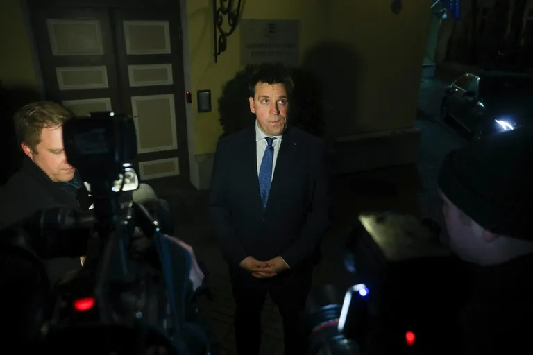 Jüri Ratas kommenteerib valitsuse kriisikoosoleku tulemust.