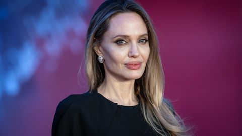 Angelina Jolie räägib lõpuks, miks ta on 10 aastat tsölibaadis elanud