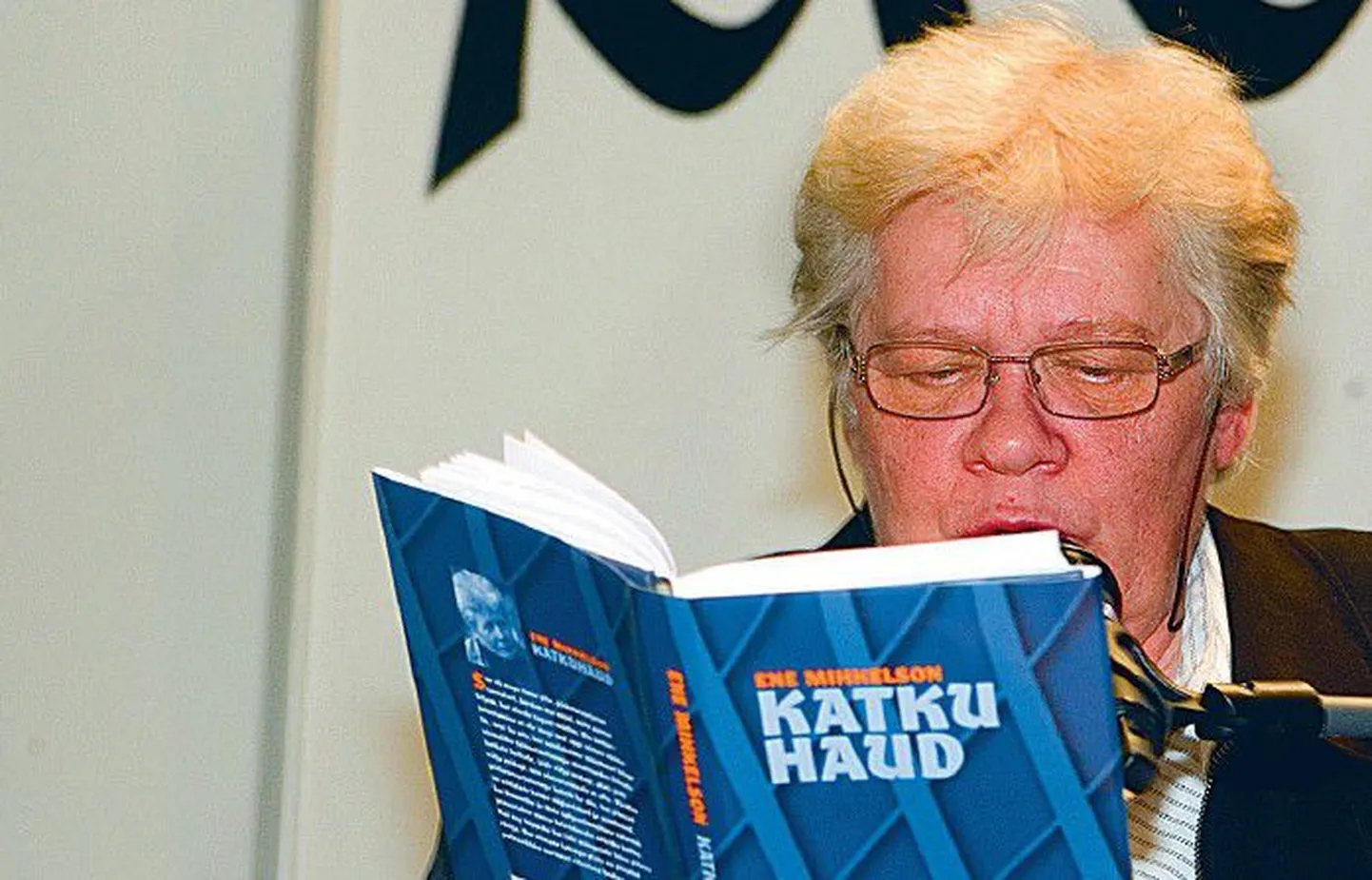 Ene Mihkelson loeb ette oma romaani «Katkuhaud».
