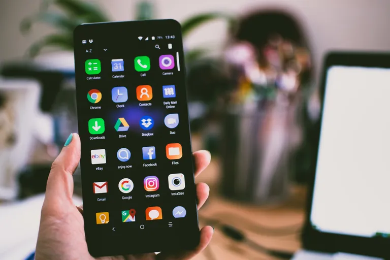 Nutitelefon. Pilt on illustreeriv