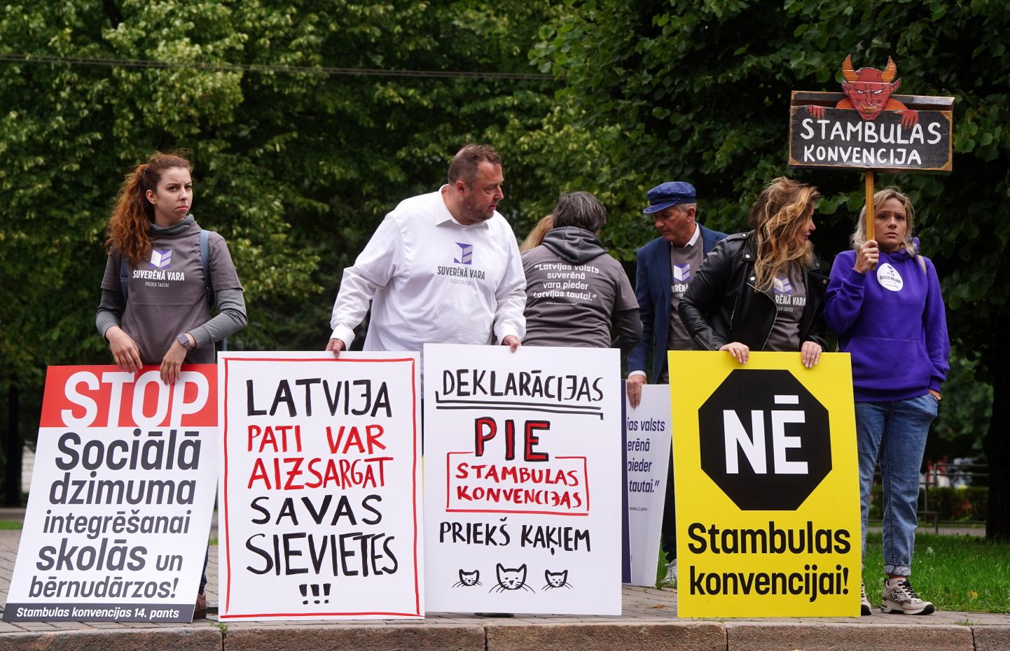 Pikets pret Latvijas pievienošanos Stambulas Konvencijai 8. augustā pie Ministru kabineta.