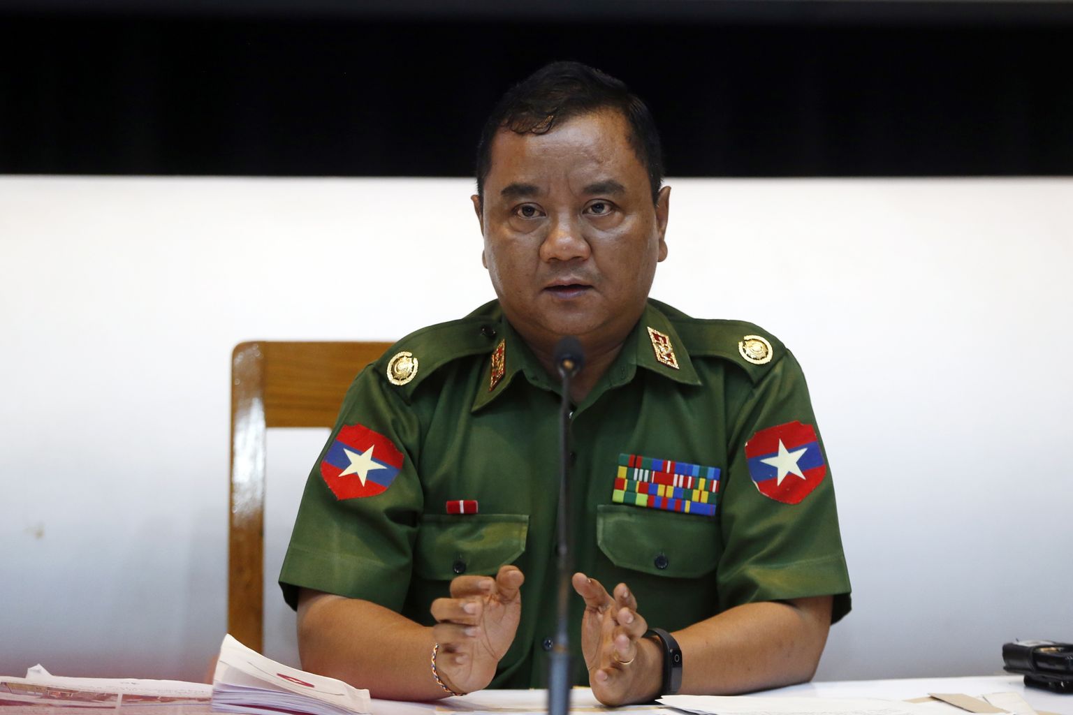 Myanmari sõjaväe pressiesindaja Zaw Min Tun 3. mail pealinnas Naypyidawis pressikonverentsi andmas.