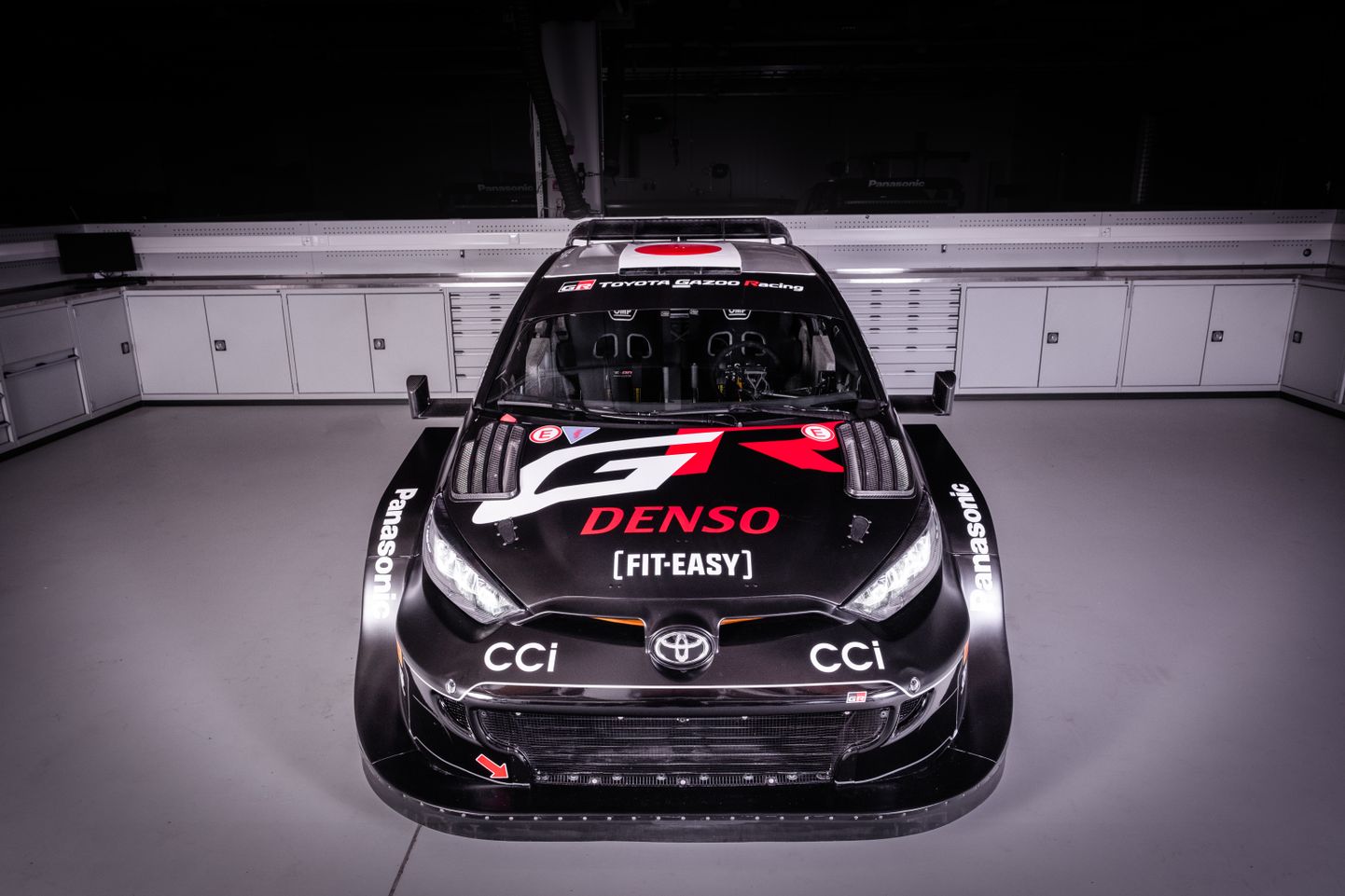 Toyota Yaris GR Rally1-auto 2024. aastal, mille baasil on loodud ka tänavalegaalne mudel.