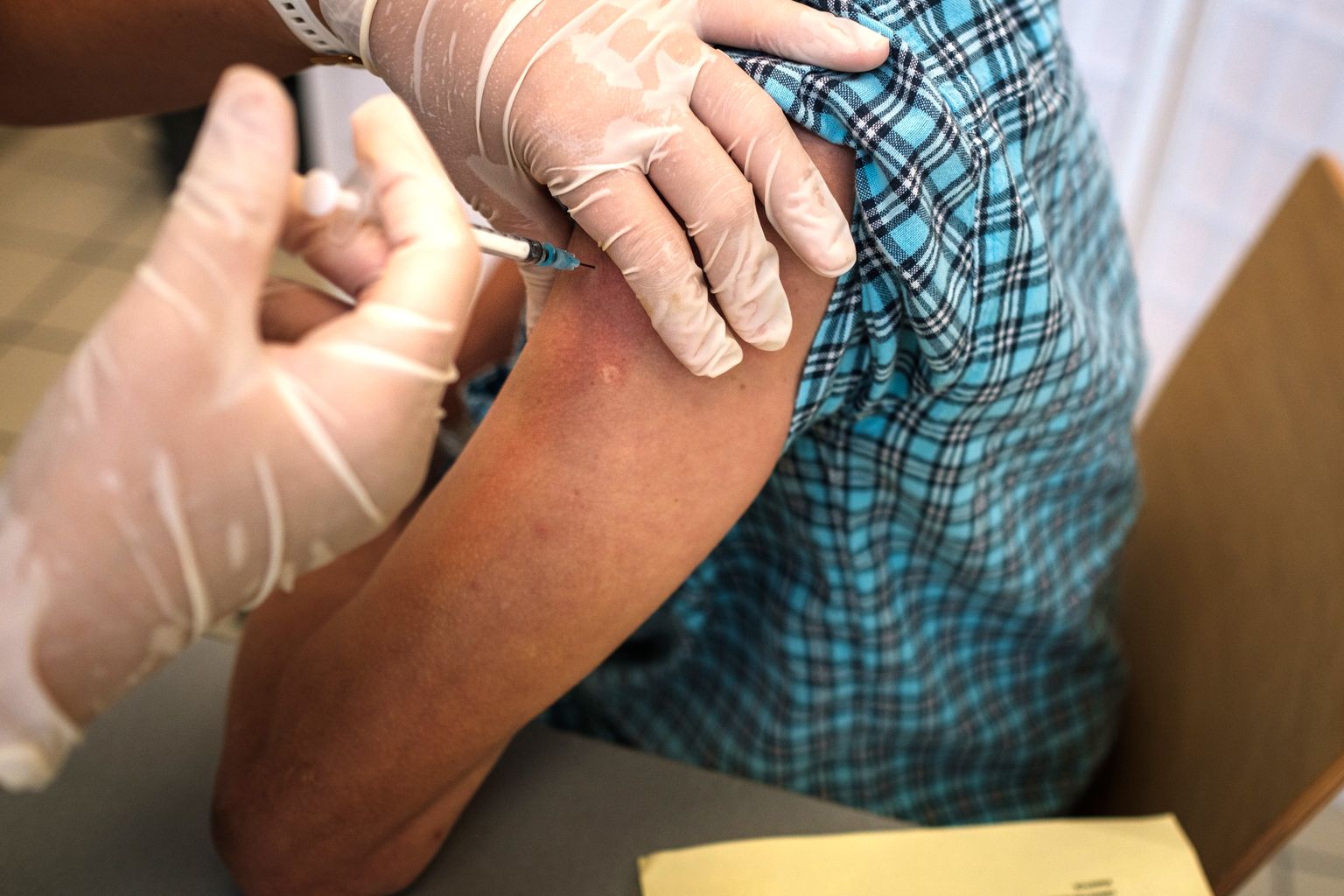 Ida-Virumaa suuremate linnade elanikud olid aasta lõpukuudel tublid vaktsineerima.