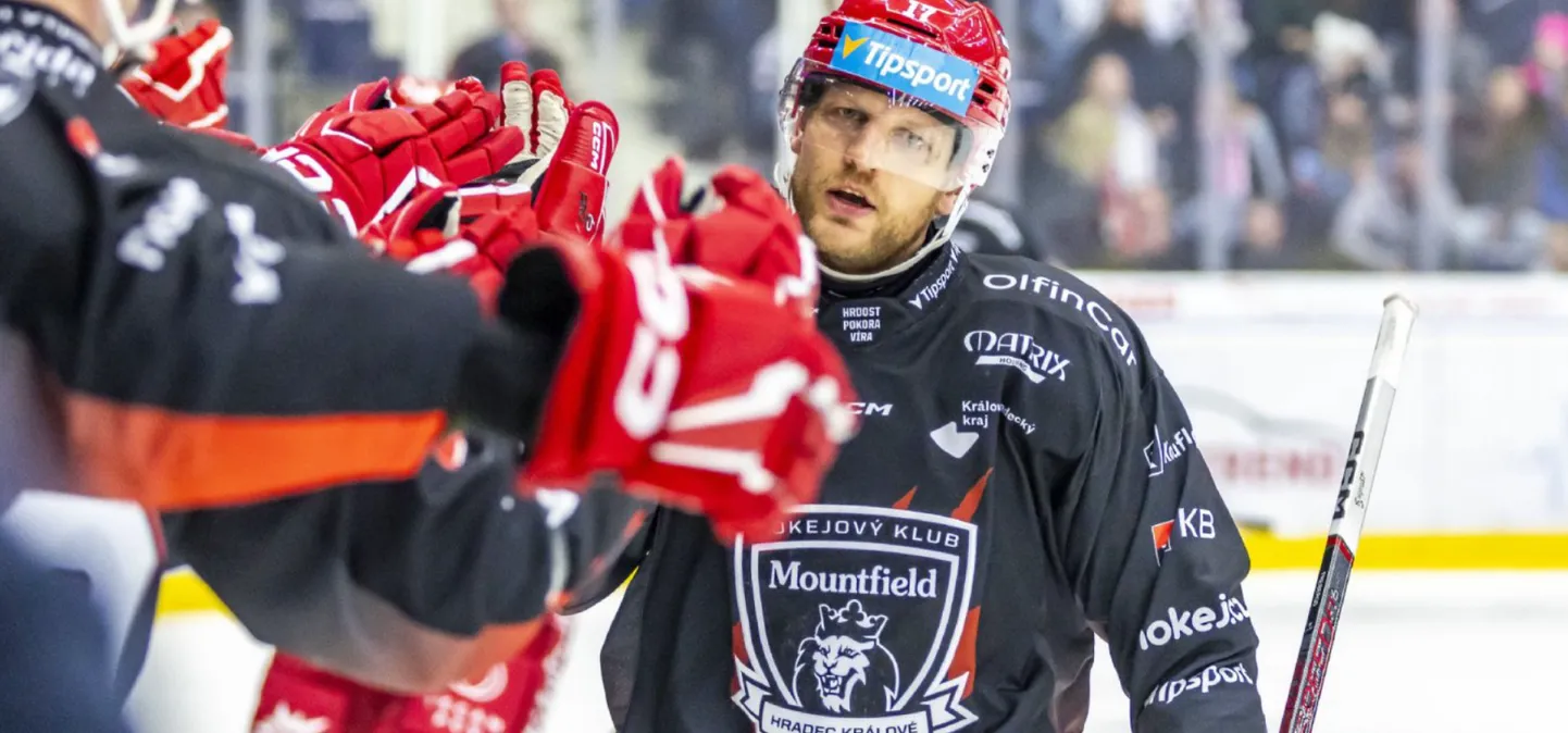 Latvijas hokeja aizsargs Ralfs Freibergs