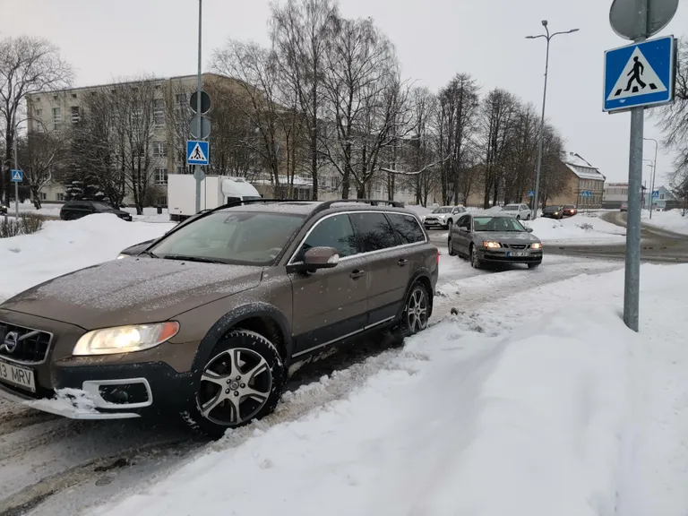 Tallinna tänaval oli plekimõlkimine.