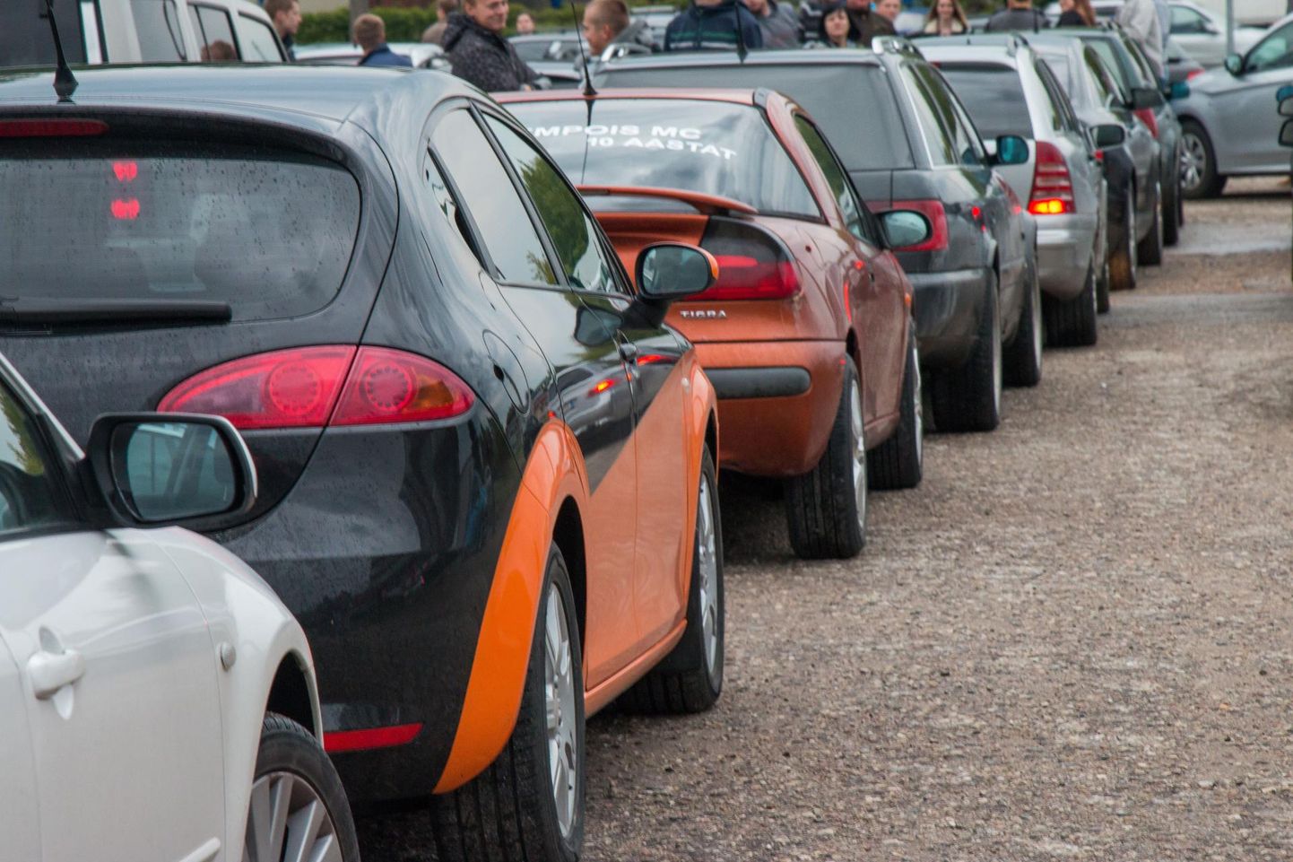 Pärnus müüdi aasta esimesel kuul 129 uhiuut autot: sõiduautosid läks kaubaks 110 ja tarbesõidukeid 19.